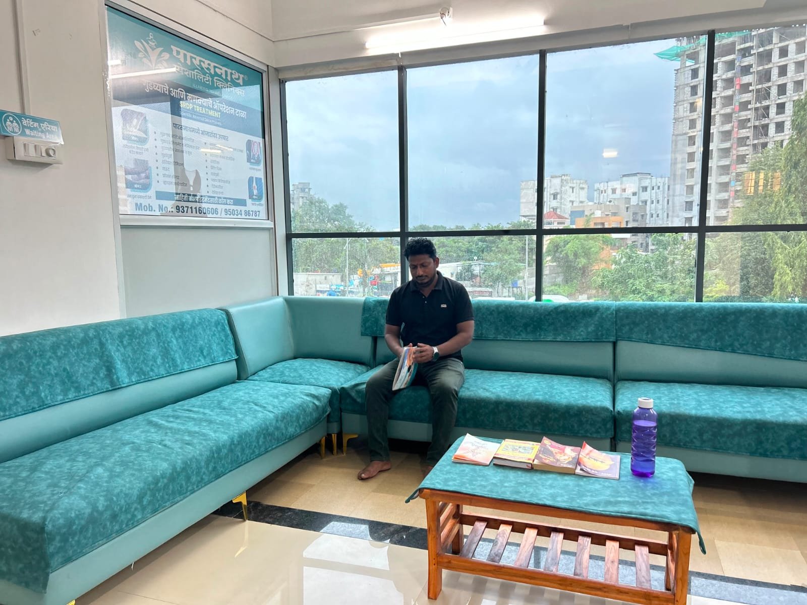 Patient waiting area at Shree Parasnath Speciality Clinics
